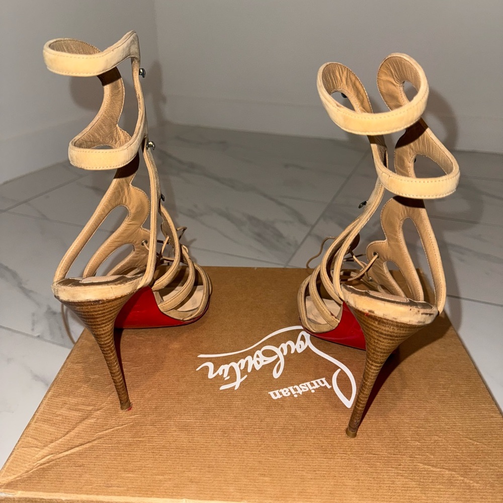 Christian Louboutin Brown Lace-Up Sandals - Picture 4 of 7